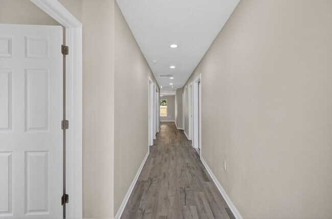 Photo - 1503 8th Ave E