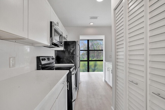 Photo - 1040 Homewood Blvd Unit L202