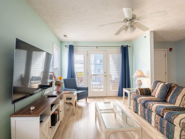 Photo - Sea Drift Carolina Breezin' @ 208 Carolina Beach Ave S #102 Unit 102