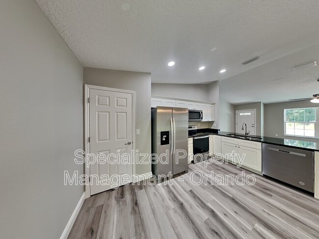 3107 W Eunice St
