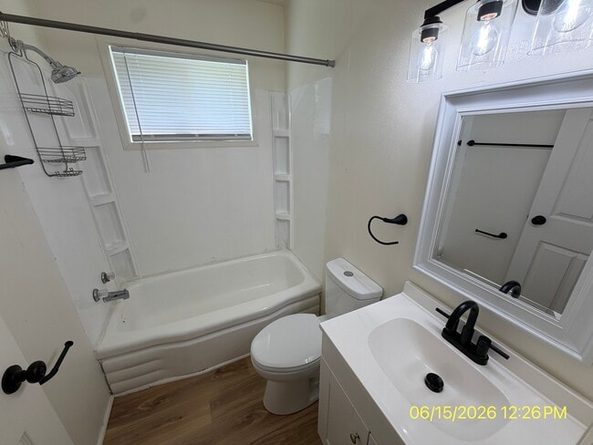 Photo - 2300 N Wolfe St