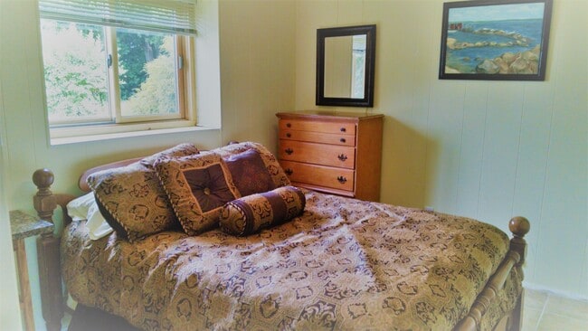 Dormitorio en el 1er piso - 3 Dubois Dr