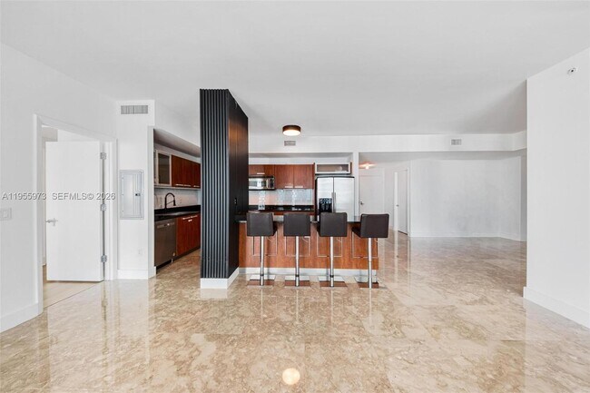 Photo - 3131 NE 188th St Unit 2-803