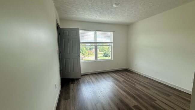 Photo - 604 Crescent Hill Dr Unit ABC