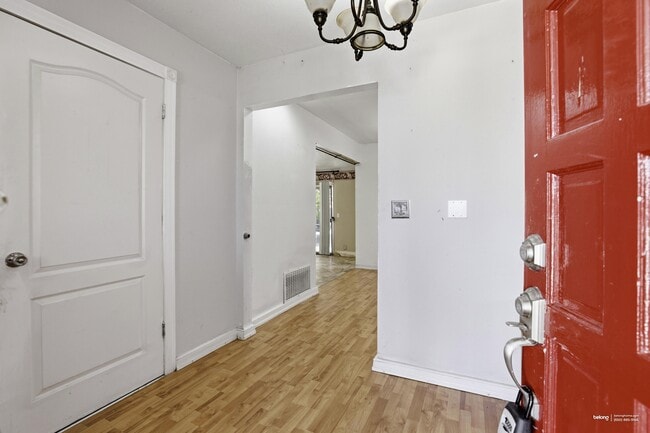 Photo - 1056 Hacienda Dr
