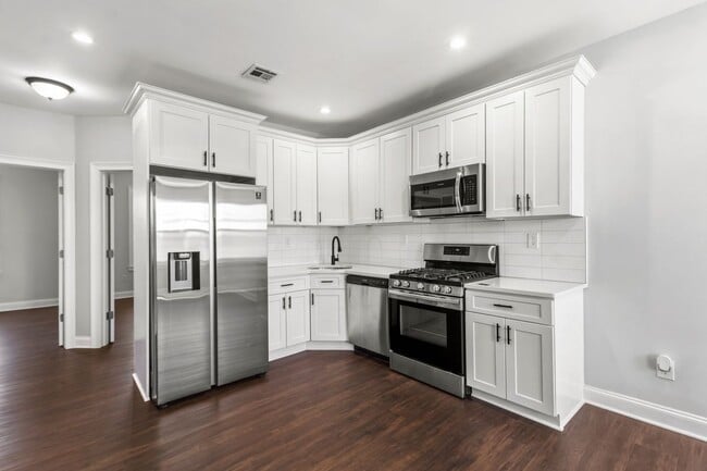 Photo - 322 Rutherford Blvd