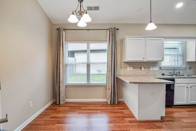 Photo - 5209 Cottage Cir
