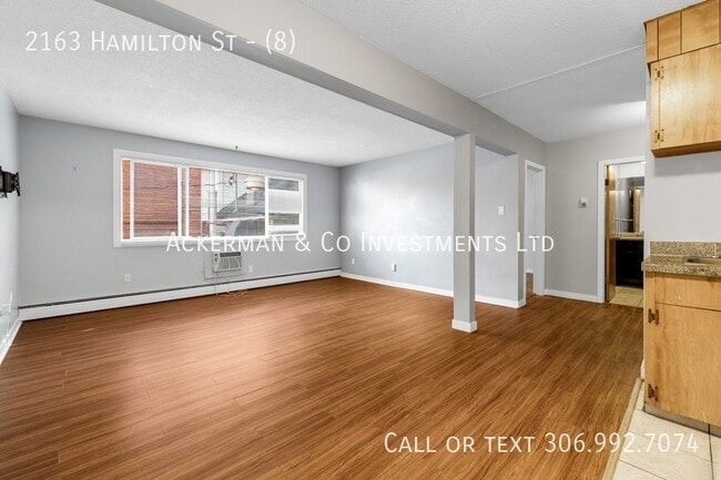 Photo - 2163 Hamilton St Unit (8)
