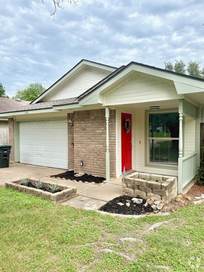 Building Photo - 1115 Buttercup Cir Rental