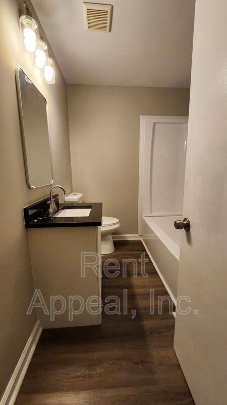 Photo - 1664 Barrett Dr NW