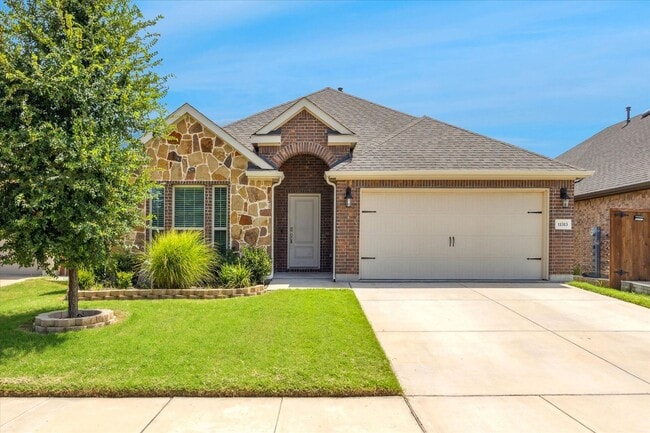 Cute 3 bedroom, 2 bath with study - Cute 3 bedroom, 2 bath with study House