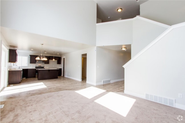 Building Photo - 3904 W 1750 N Rental