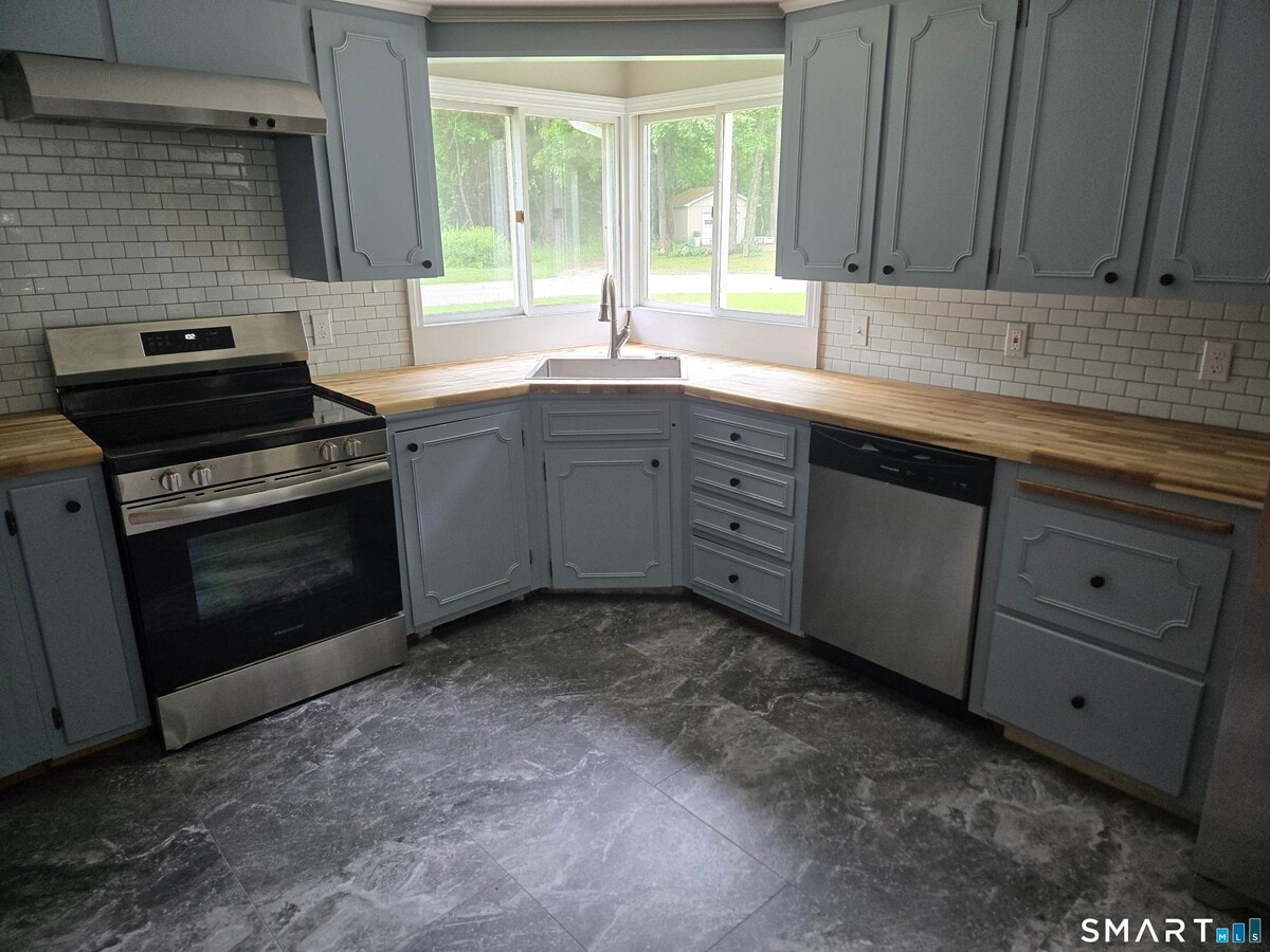 Photo - 35 Woodland Dr