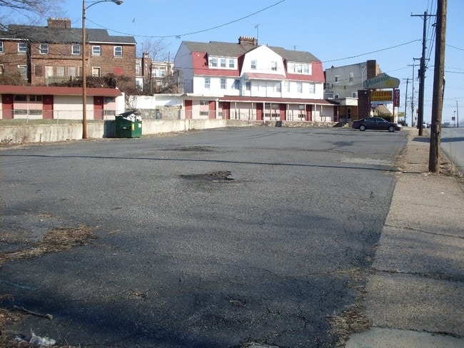 Photo - Keystone  Apartments