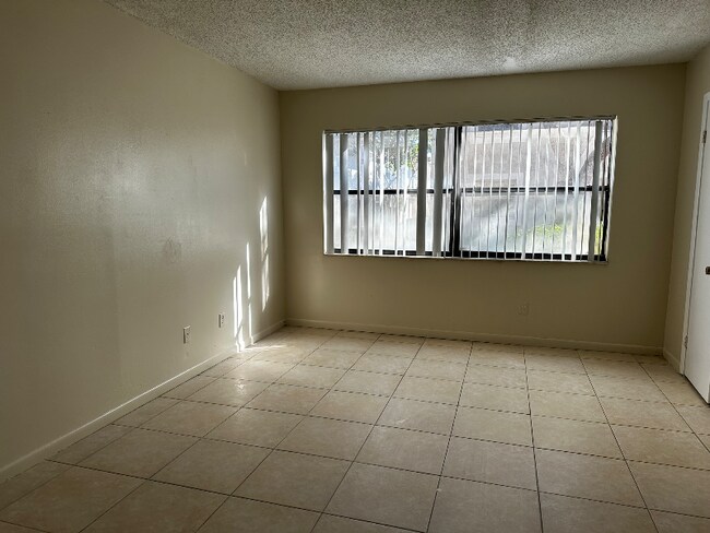 Photo - 3527 NW 114th Terrace