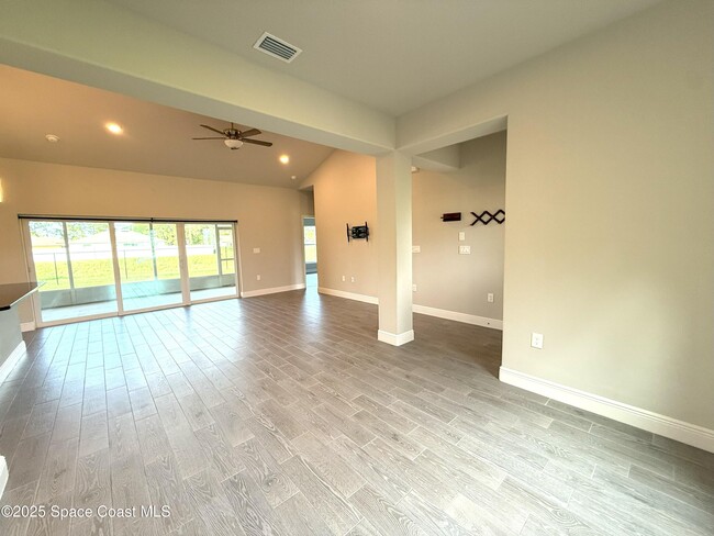 Photo - 239 Brickell St SE
