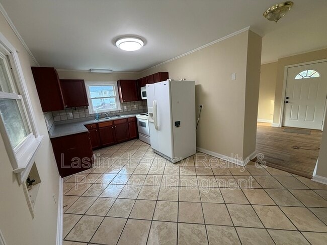 Photo - 218 Spring St