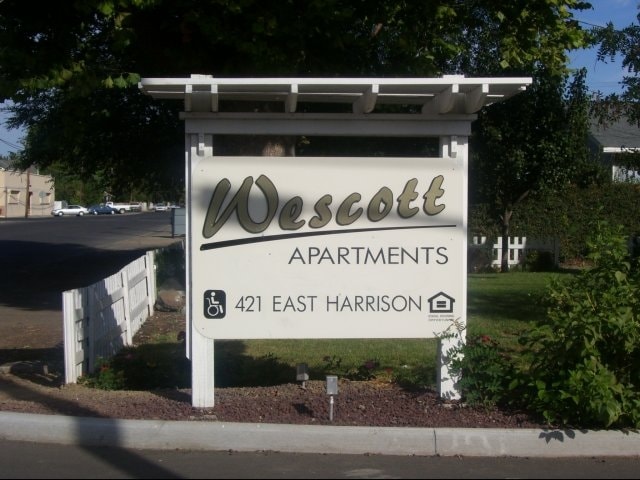 Wescott Apartments - Wescott Apartments