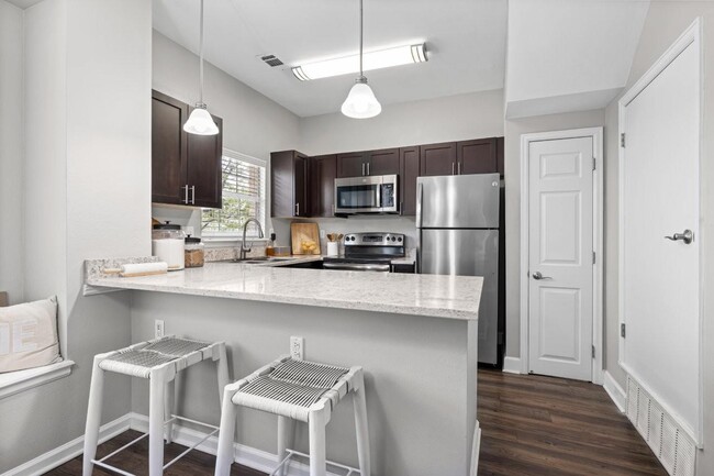 Isabella Apartment Homes