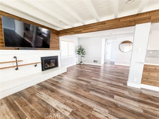 Photo - 650 Juanita St