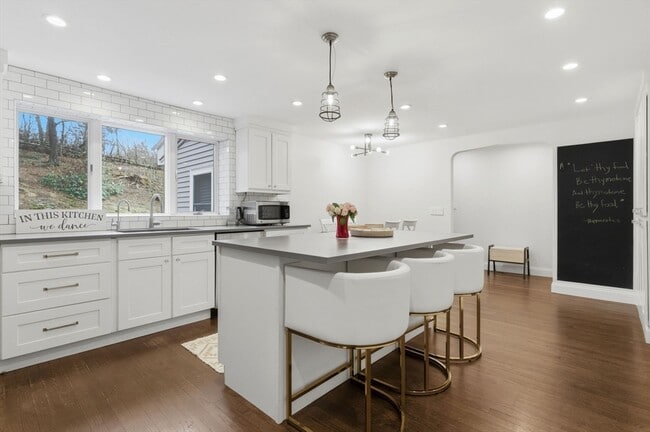 Photo - 30 Allandale St