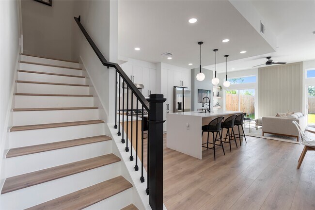 Photo - 3115 Armada Dr