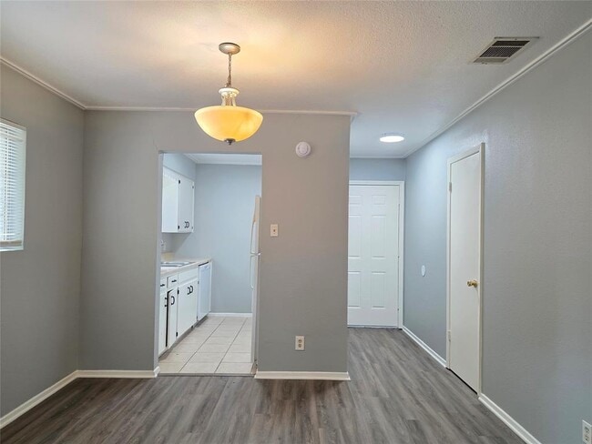 1811 Magnolia Dr