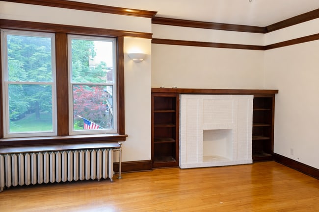 Photo - 2302 W Sunnyside Ave