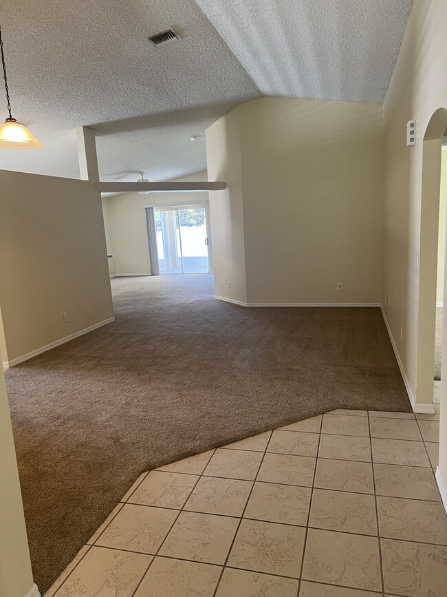 Photo - 833 Lake George Dr