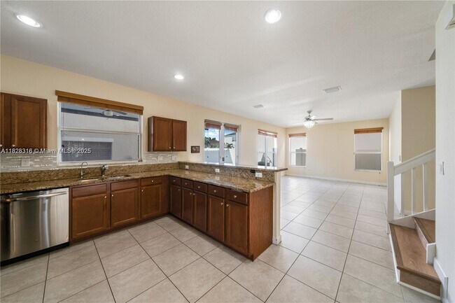 Photo - 16946 SW 90th Terrace