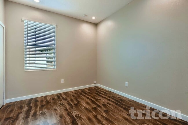 Photo - 8118 N Coolidge Ave