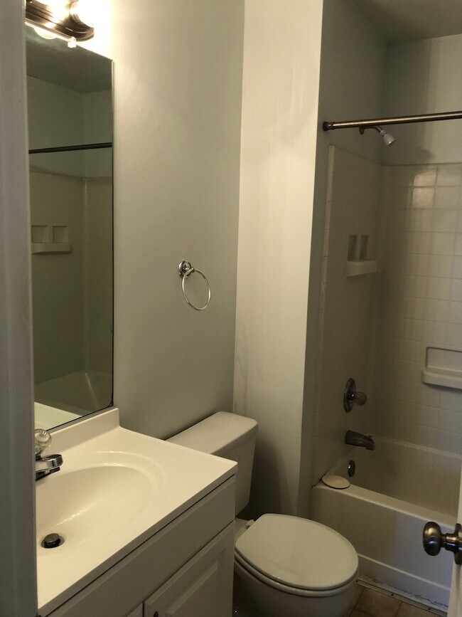 Sandpiper Cay Condo 3.5 Milepost Kitty Hawk For Rent in Kitty Hawk, NC