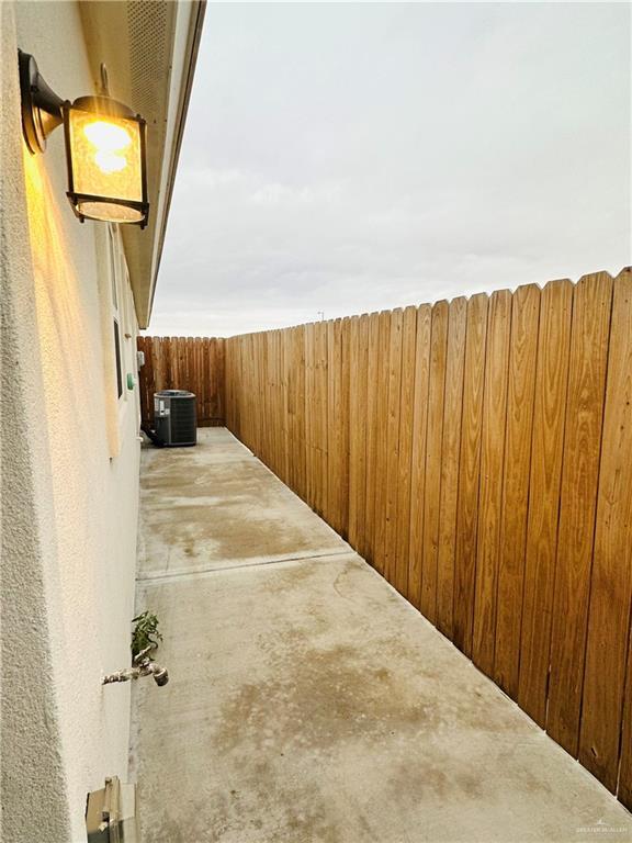 Photo - 13 N 39th St