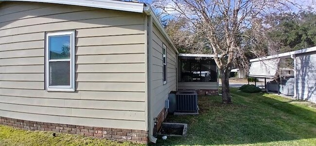 Photo - 1725 Hilton Head Blvd