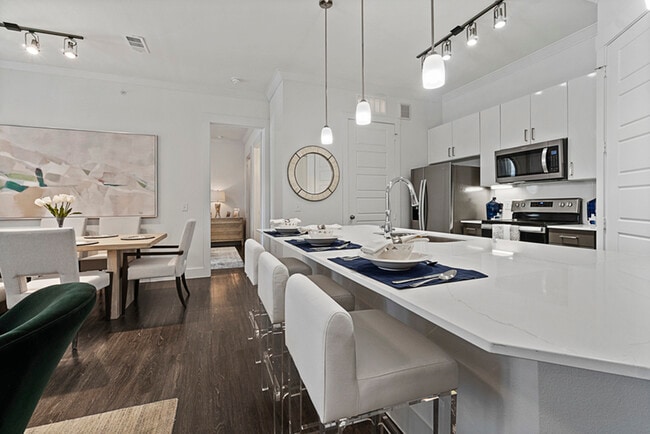 Kitchen/Dining