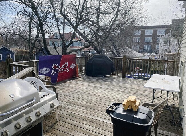 Photo - 1332 Massachusetts St