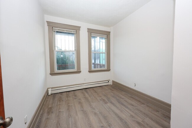 Photo - 6 Waumbeck St Unidad 2