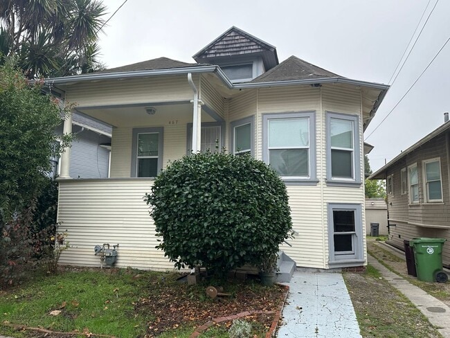 Photo - Charming Temescal Gem with Timeless Character & Spacious Living