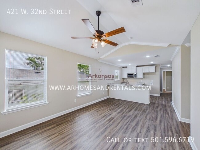 Photo - 421 W 32nd St