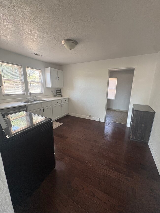 Photo - 1135 25th Ln