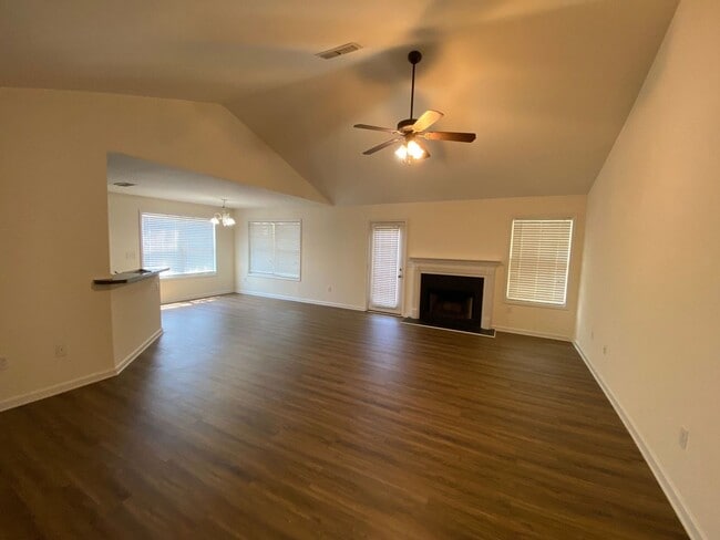 Photo - PRE-LEASING FOR AUGUST 2026!