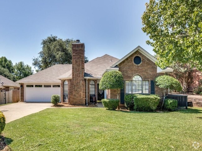 Building Photo - 2121 Aspenwood Dr N Rental