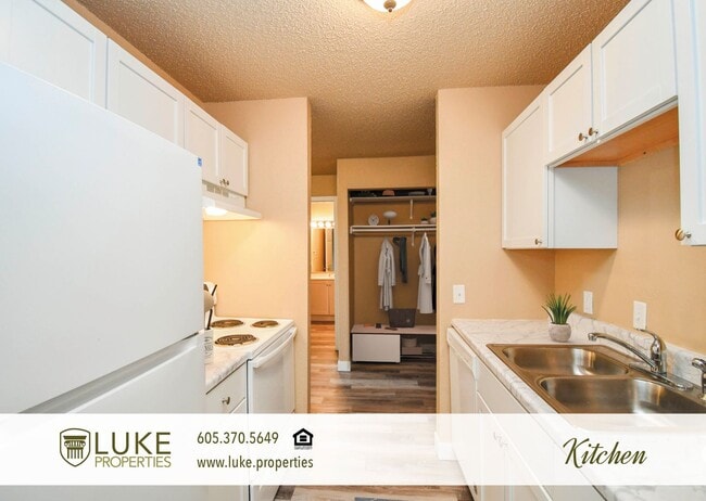 Photo - 405 S Sycamore Ave Unit 203