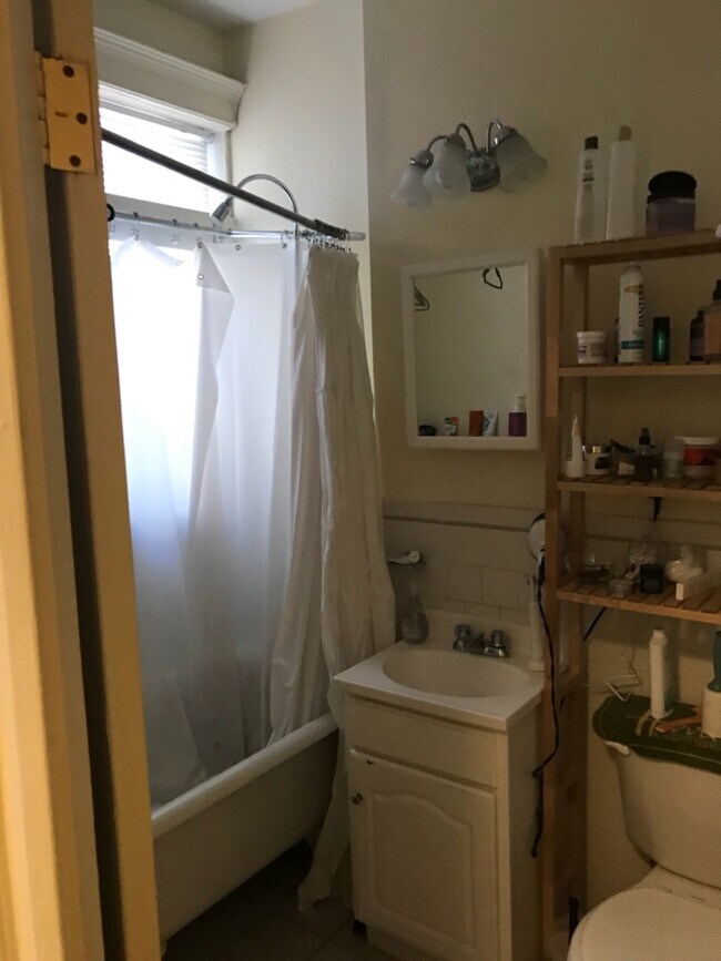 Photo - 50 Queensberry St