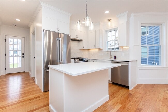 Photo - 20 Sheridan Ave