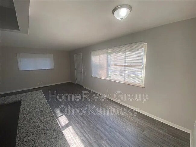 Photo - 2040 Faywood Dr