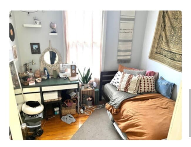 Photo - 1847 W Byron St Unit 1st Floor