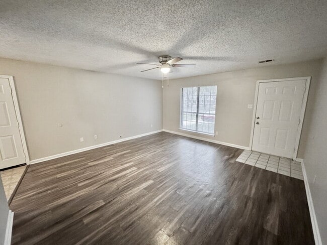 Photo - 3914 Longsneck Cove