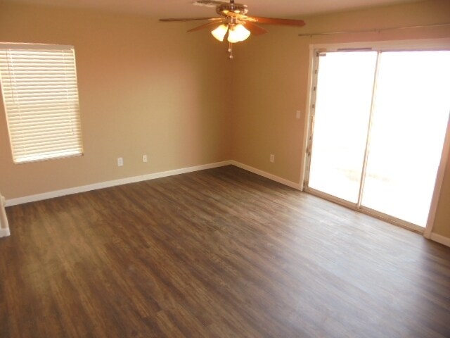 Photo - 11801 N Olive St