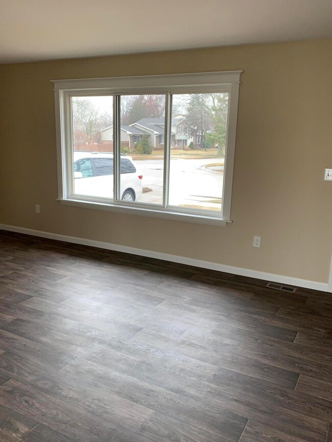 Photo - 41427 Larimore Ln